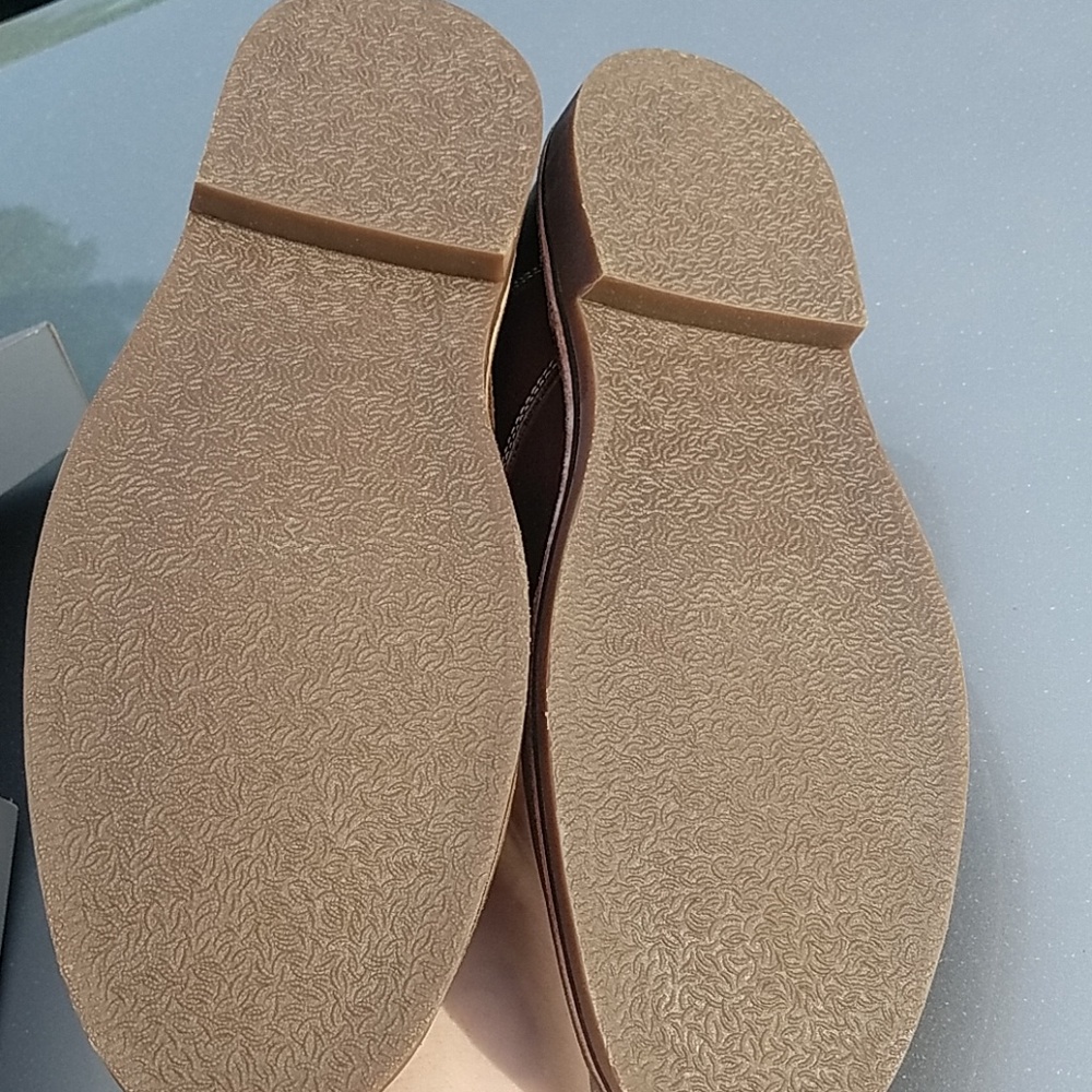 Shoes - Picture 4 of 4